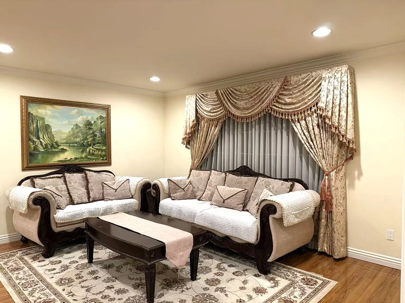 3 bed, 2155 sqft, $4,850 — Photo 3