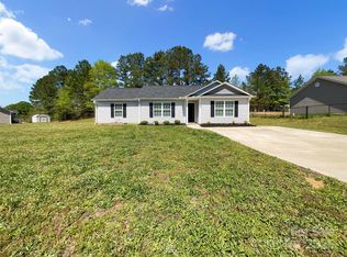 1399 Foxbrook Cir, Lancaster, SC 29720