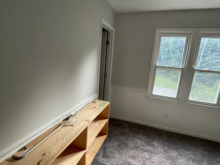 206 Rodborough Rd — Photo 27