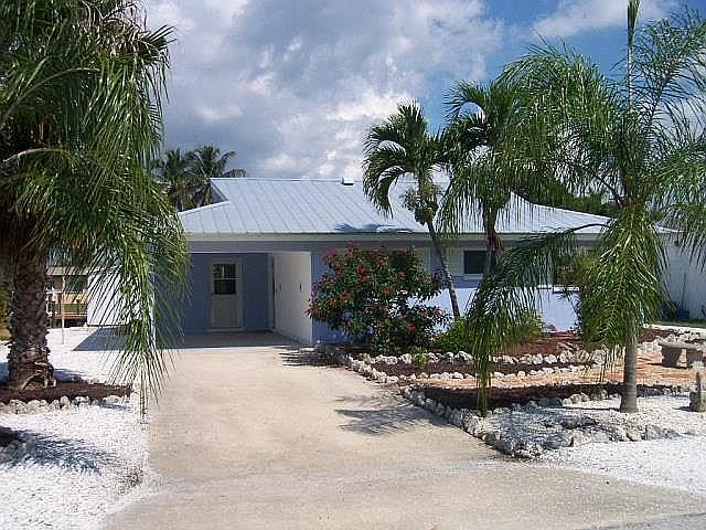 1st image of 3584 Jade Ave