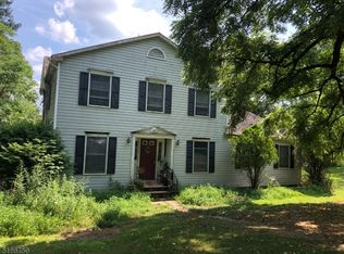 1 Dutch Hill Rd, Hampton, NJ 08827