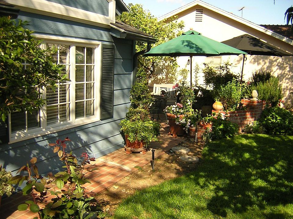Front Yard Patio