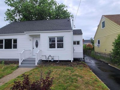 20 Wellfleet Road, East Rockaway, NY, 11518