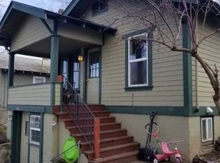 1412 1/2 E 10th Pl, The Dalles, OR