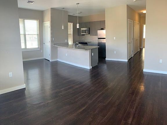 5th image of 34 Bonair St #14