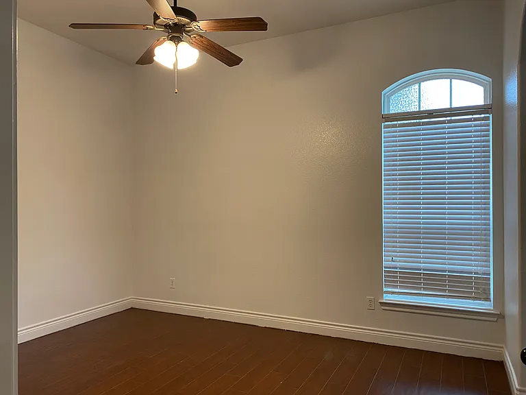 1192 Seaborn Rd — Photo 24