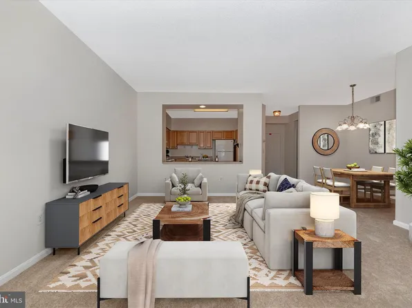 3005 S Leisure World Blvd APT 824, Silver Spring, MD 20906