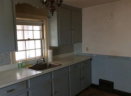 4th image of 309 Elmwood Ave