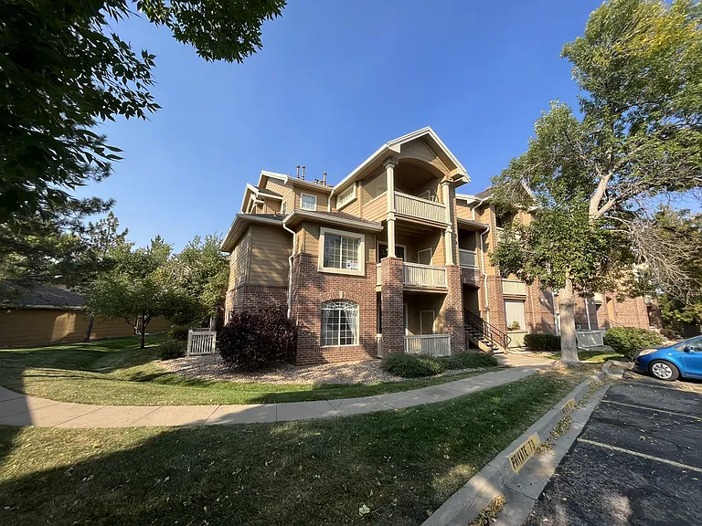 1631 W Canal Cir #811 — Photo 1