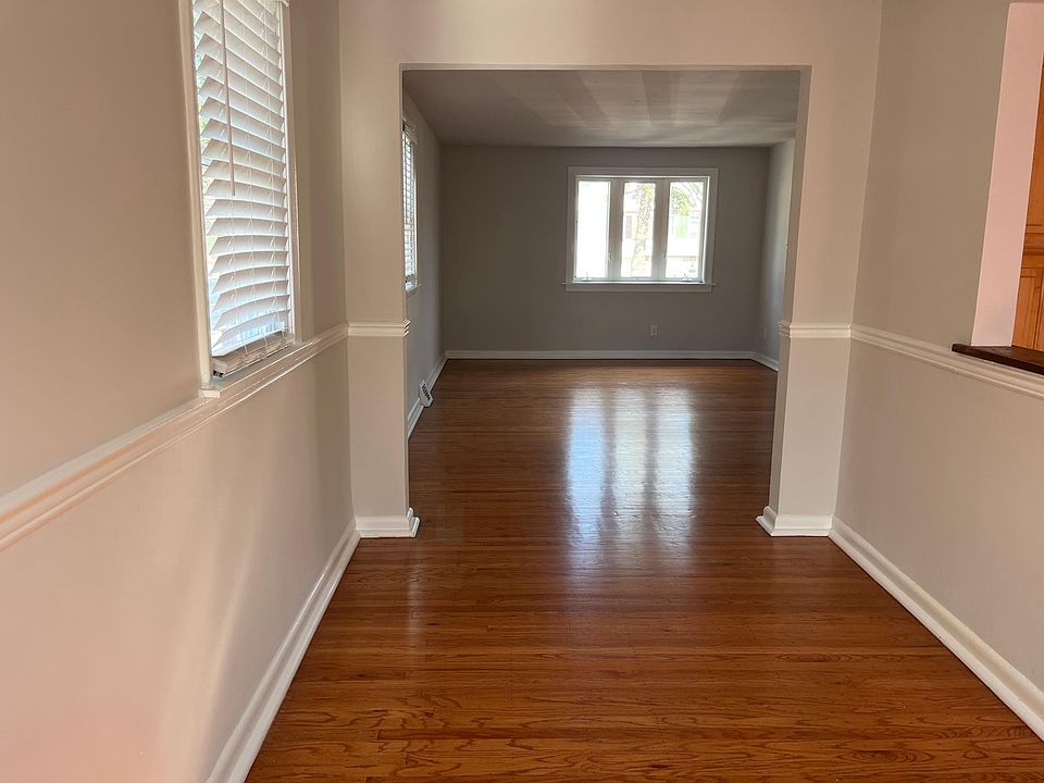 1st image of 134 Ivy Ct