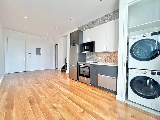 Rented by Doorway NYC, LLC | media 32