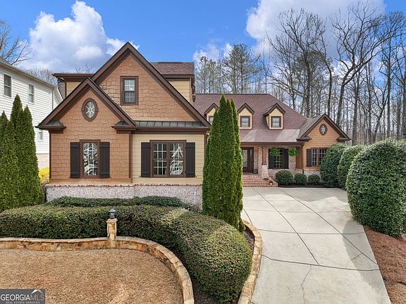 3rd image of 6147 Golf View Ct