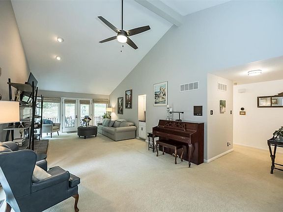 3rd image of 14130 Baywood Villages Dr
