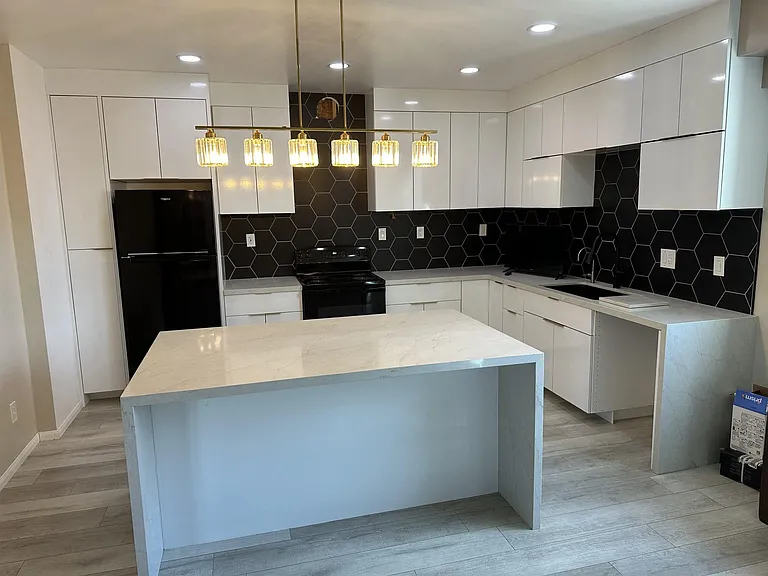 11786 Hi Ridge Rd — Photo 2