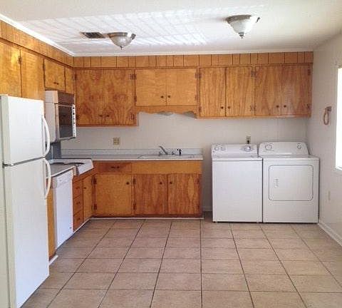 2nd image of 3700 Montague Blvd APT 4
