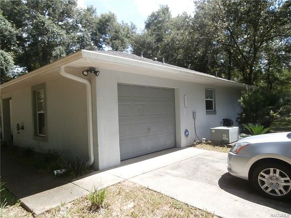 3rd image of 3115 E Millwood Ln