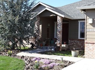 12457 Barrett Rd, Yakima, WA 98908