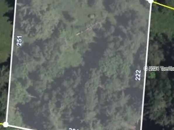 Adams Pond Rd, Hawley, PA 18428