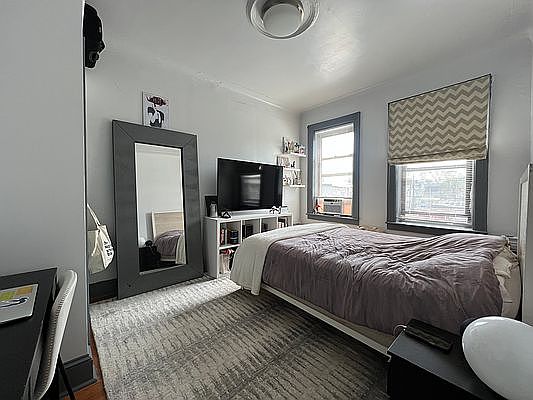 1st image of 96-08 Northern Blvd #4CZ