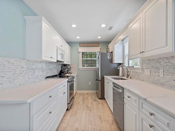 4th image of 9675 Glenn Ellen Way Shore Club East #10