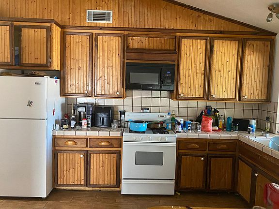 4th image of 12865 Riverview Dr