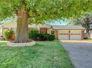 6916 NW 25th St, Bethany, OK 73008