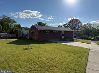 8436 Stow Rd, Pennsauken, NJ 08110