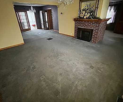 3rd image of 2222 Robin Ave