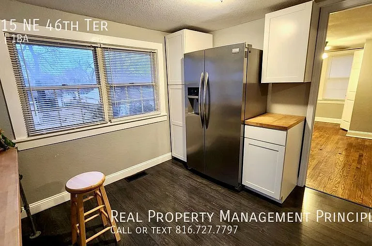 4515 NE 46th Ter — Photo 8