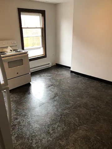2 Union St — Photo 4
