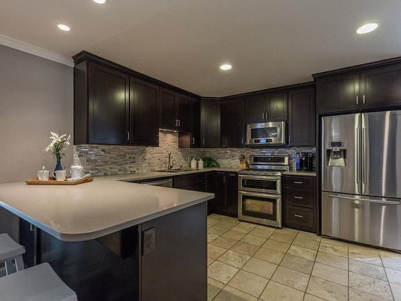5th image of 1639 Parkside Ave