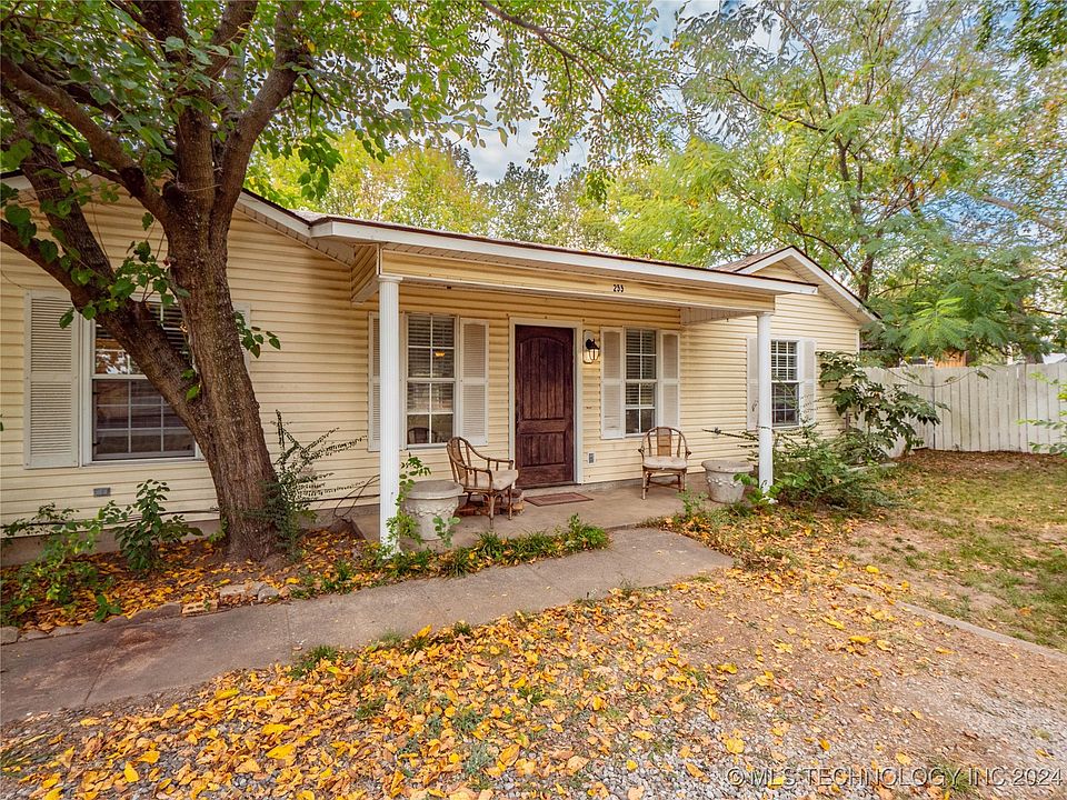 1st image of 255 NW Katy St