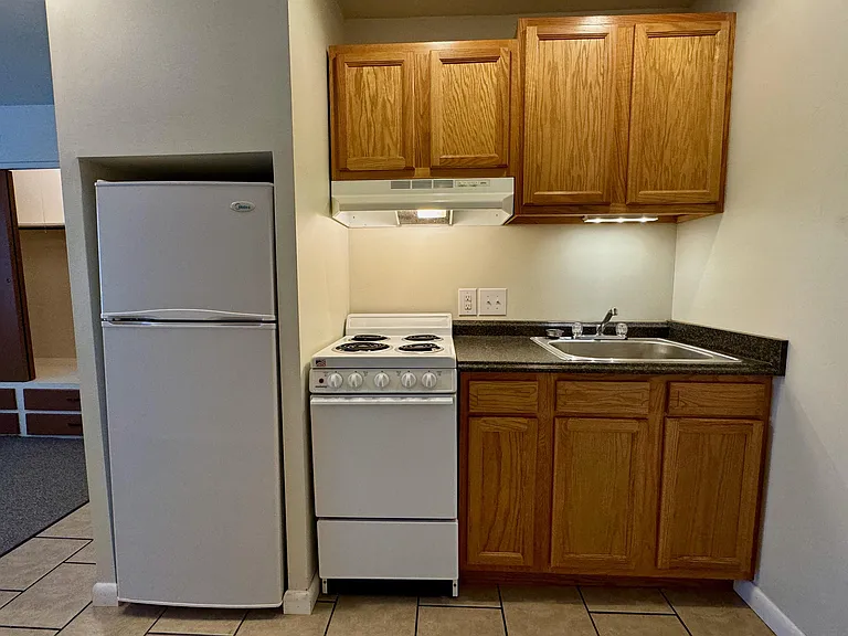 512 S Hays Ave #12 — Photo 2