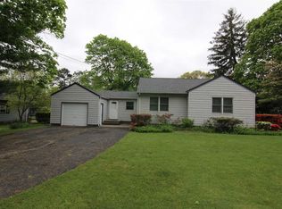 240 Vanderbilt Ave, Brentwood, NY 11717