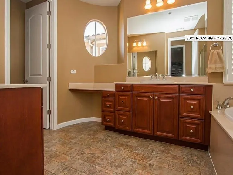 3601 Rocking Horse Ct — Photo 14