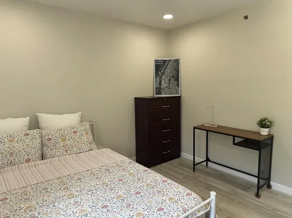 (undisclosed Address), Newark, NJ 07104