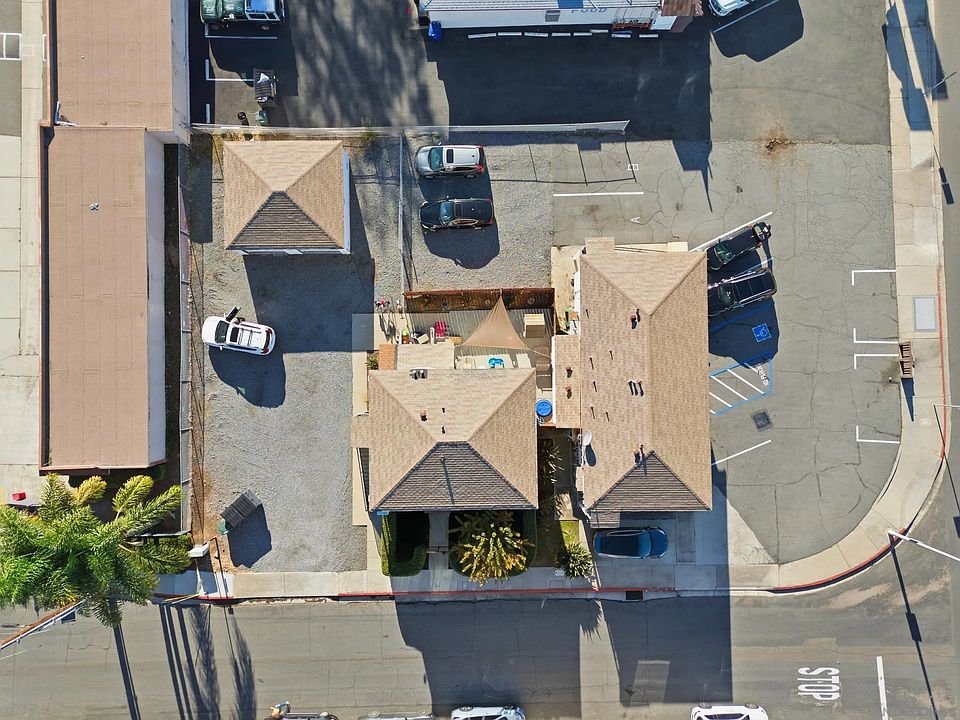 2nd image of 7759 University Ave