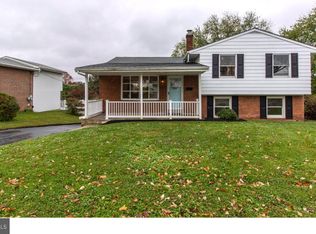 1403 Sandwood Rd, Conshohocken, PA 19428