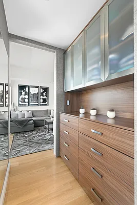 Sold by Compass | media 7
