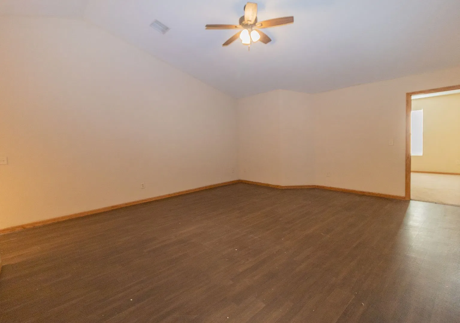 Affordable rental — Photo 4