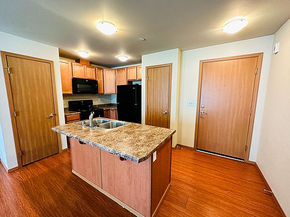 4th image of 11060 16th Ave SW Unit 308