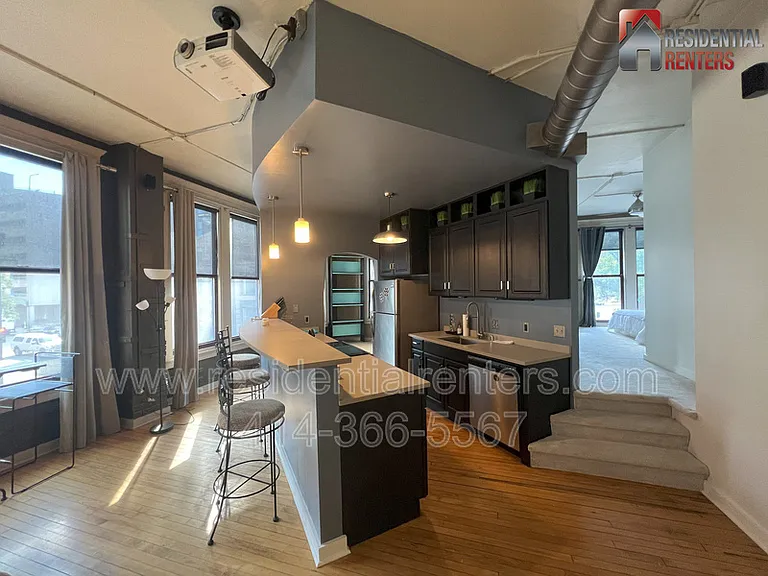108 W Wells St #2D — Photo 2