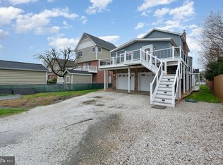 3821 Clarks Point Rd, Middle River, MD 21220