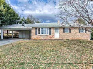 680 Creek Rd, Carlisle, PA 17013