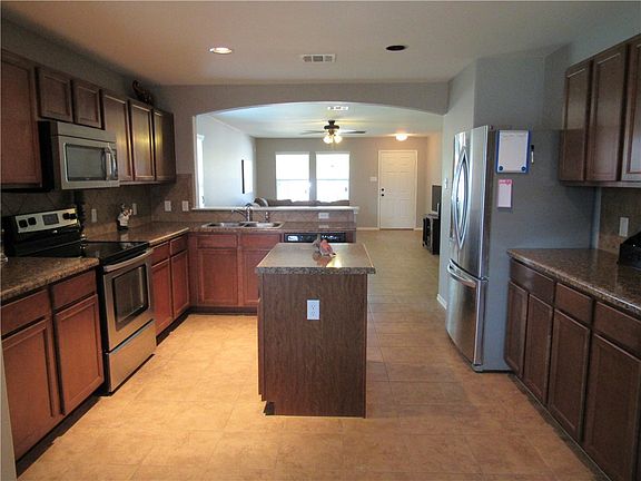 4th image of 107 S Creek Bend Dr