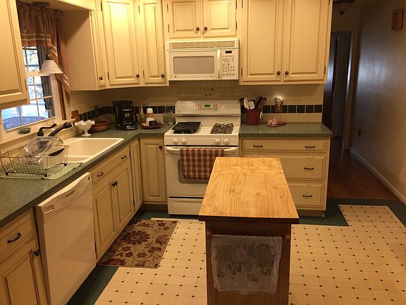 2nd image of 360 Landis Ave