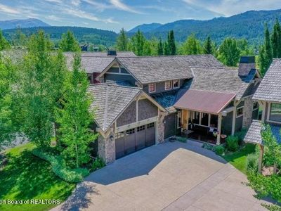 69 Beesley Ln, Victor, ID, 83455