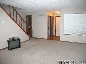 2nd image of 816 Westwood Vlg