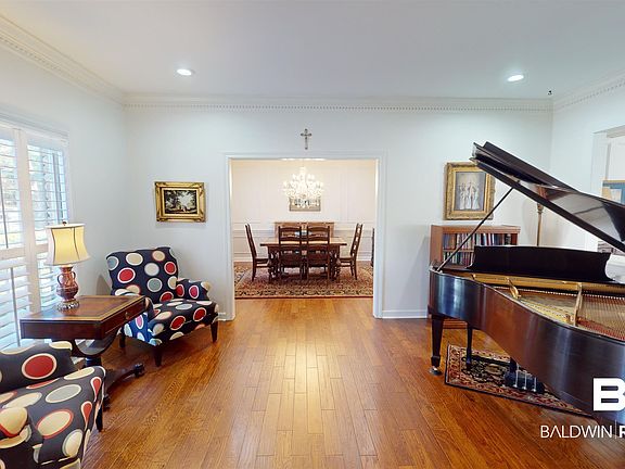 5th image of 5865 Falls Church Rd E