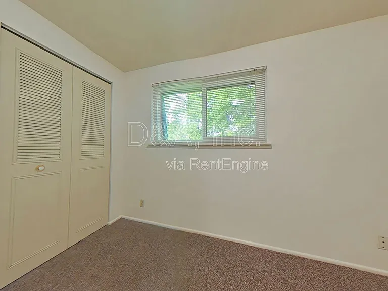 803 SW 8th St #8 — Photo 7